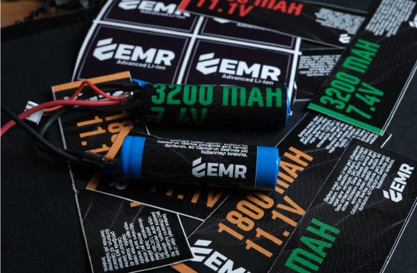 EMR 7.4V 3500mAh Lithium Ion İki Yaprak Airsoft Pil Tamiya