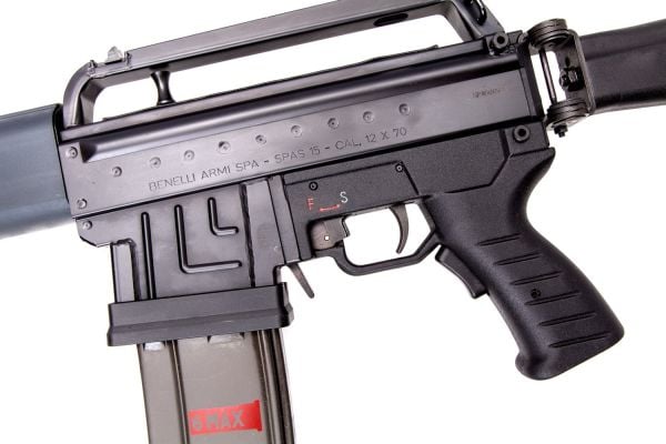 BENELLI SPAS 15 TACTICAL ŞARJÖRLÜ/POMPALI AV TÜFEĞİ