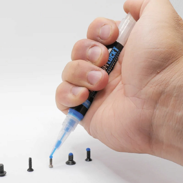 4UANTUM LOCKTITE BLUE OIL RESISTANT THREAD LOCKER