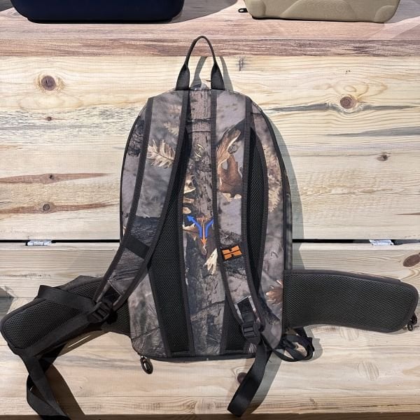Hillman Birdpack 24+ Beyond Vision #2089