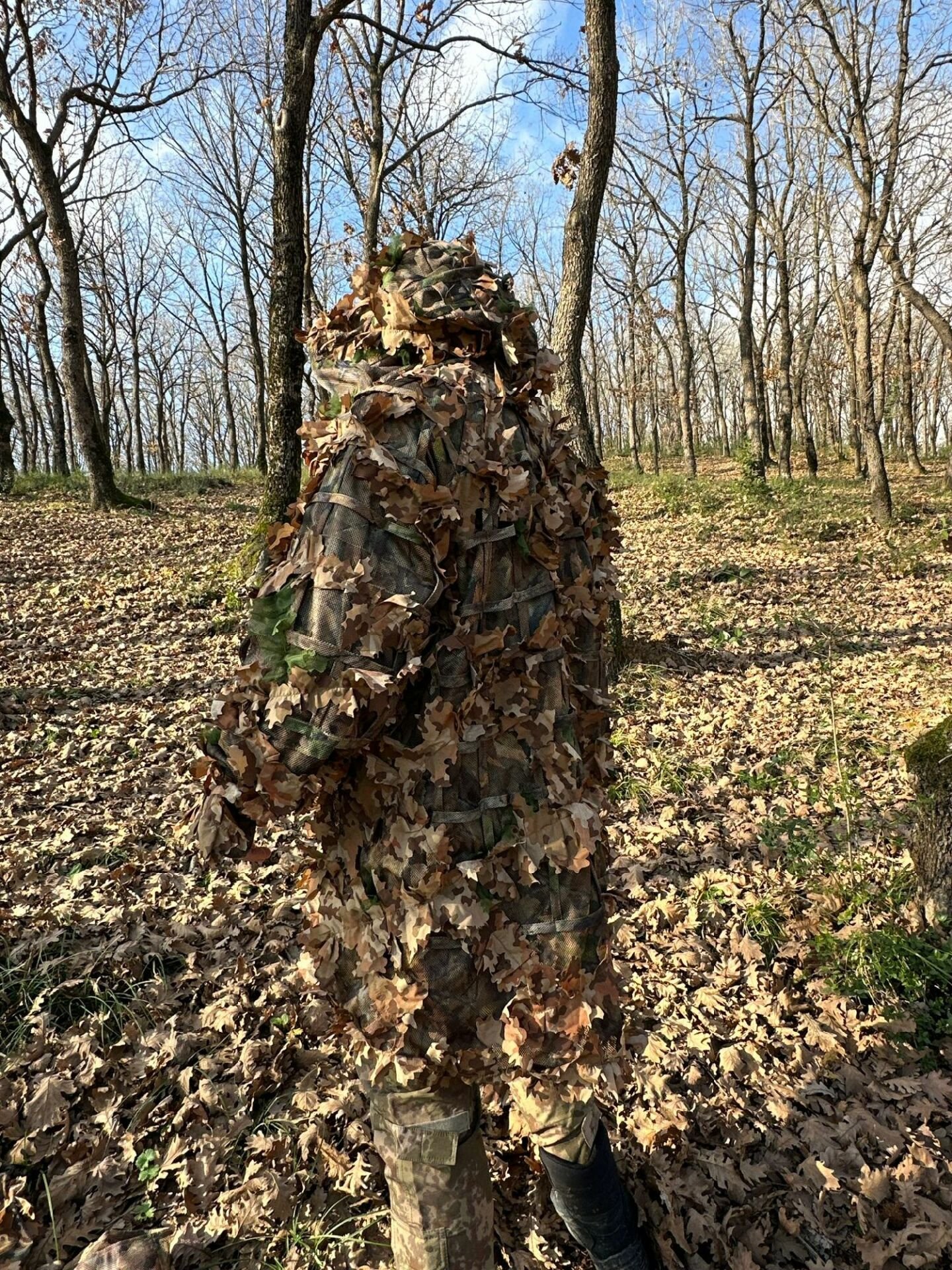 KMCS Cloak Ghillie Suits Designed Nem ve Yağmurda Kararma Tepkili Lazer Kesim Kamuflaj Pelerin