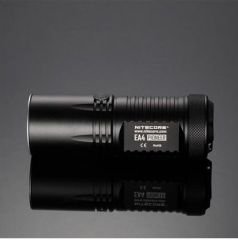 NITECORE EA4 860 LUMEN EL FENERI(4XAA)