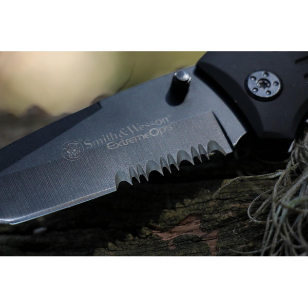 Smith Wesson® Extreme Ops Drop Point Black Kurtarma Çakısı SWFR2SCP