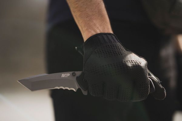 Smith & Wesson® M&P Special Ops 4 Assisted Flipper Knife Bıçak 1147103