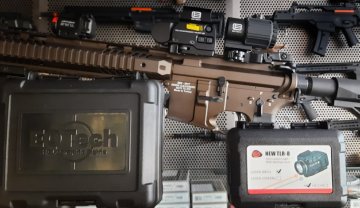 ITECH HHSI Holographic Hybrid Sight ve G33 STS 3x Magnifier SETI