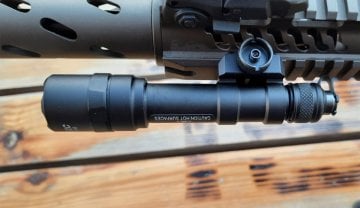 Tactical M300B Mini Scout 400 Lumen 20mm Raylı Tüfek Feneri- Siyah